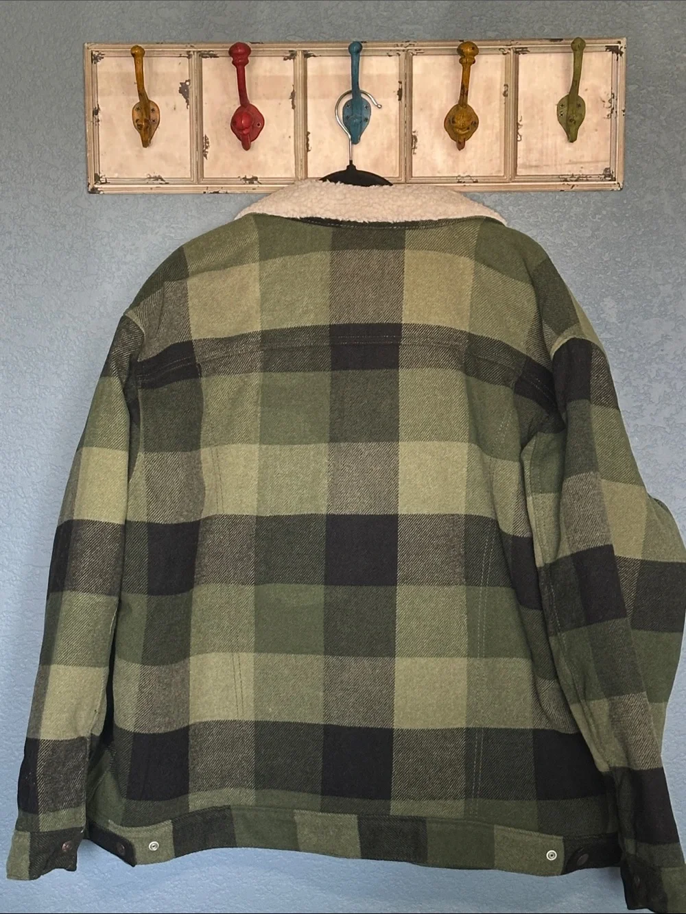 Levi's Men's Green Buffalo Plaid Sherpa-Lined Jacket